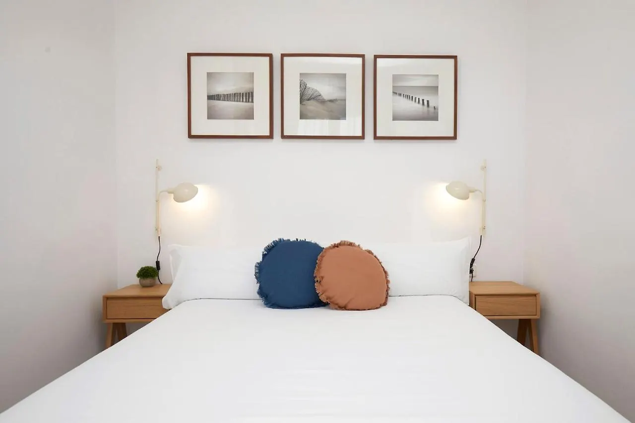 Fisa Rentals Aribau Barcelona 0*,  Spain